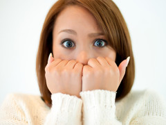 「彼女ナイーブなんだよね」は「She is naive」で正しいの?