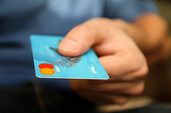 「Rent」「Lend」と「Lease」の違いは?